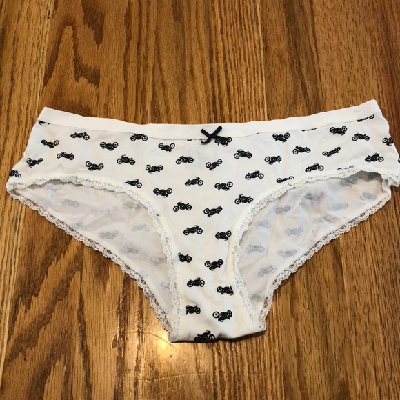Xhilaration underwear Clearance